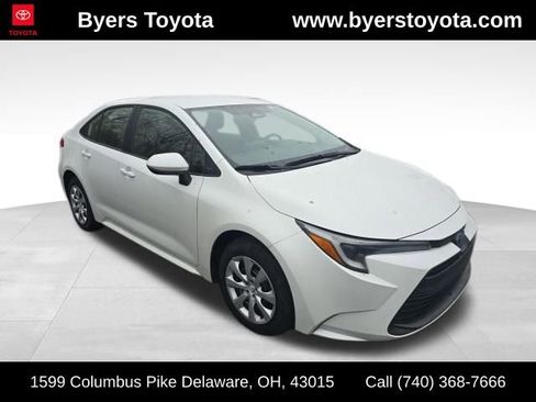 Used 2024 Toyota Corolla LE image 1