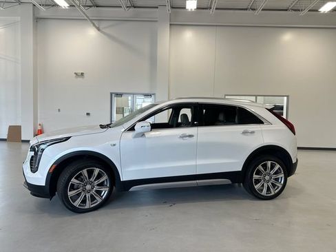 Certified 2023 Cadillac XT4 Premium Luxury w/ Technology Package AWD/4WD image 4