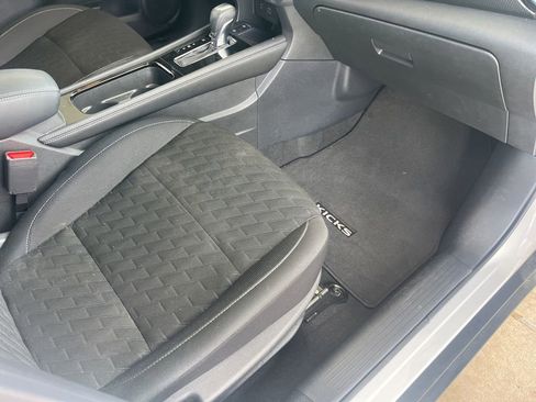 Used 2024 Nissan Kicks SV FWD image 23