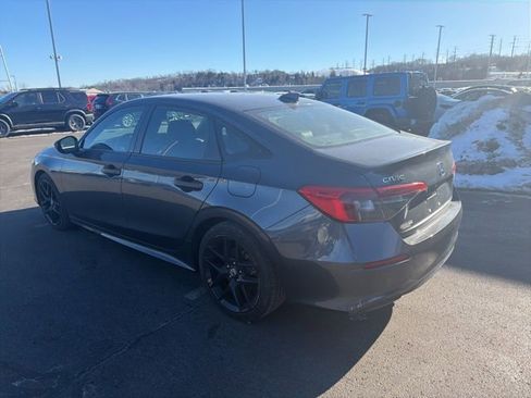 Used 2023 Honda Civic Sport image 4
