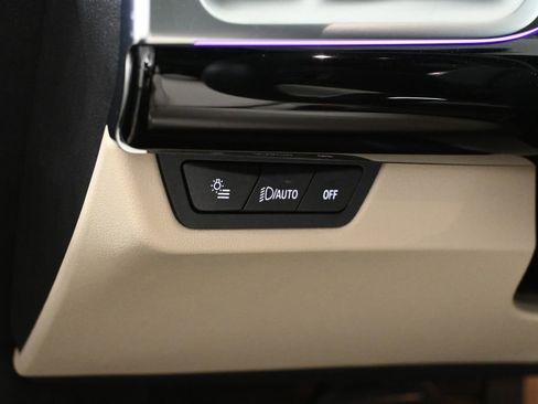 Used 2025 BMW X1 xDrive28i w/ Technology Package image 24