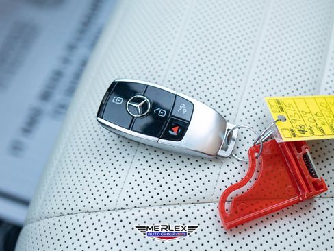 Used 2019 Mercedes-Benz S 560 4MATIC Sedan image 55