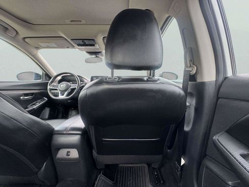 Used 2024 Nissan Sentra SR w/ SR Premium Package FWD image 48