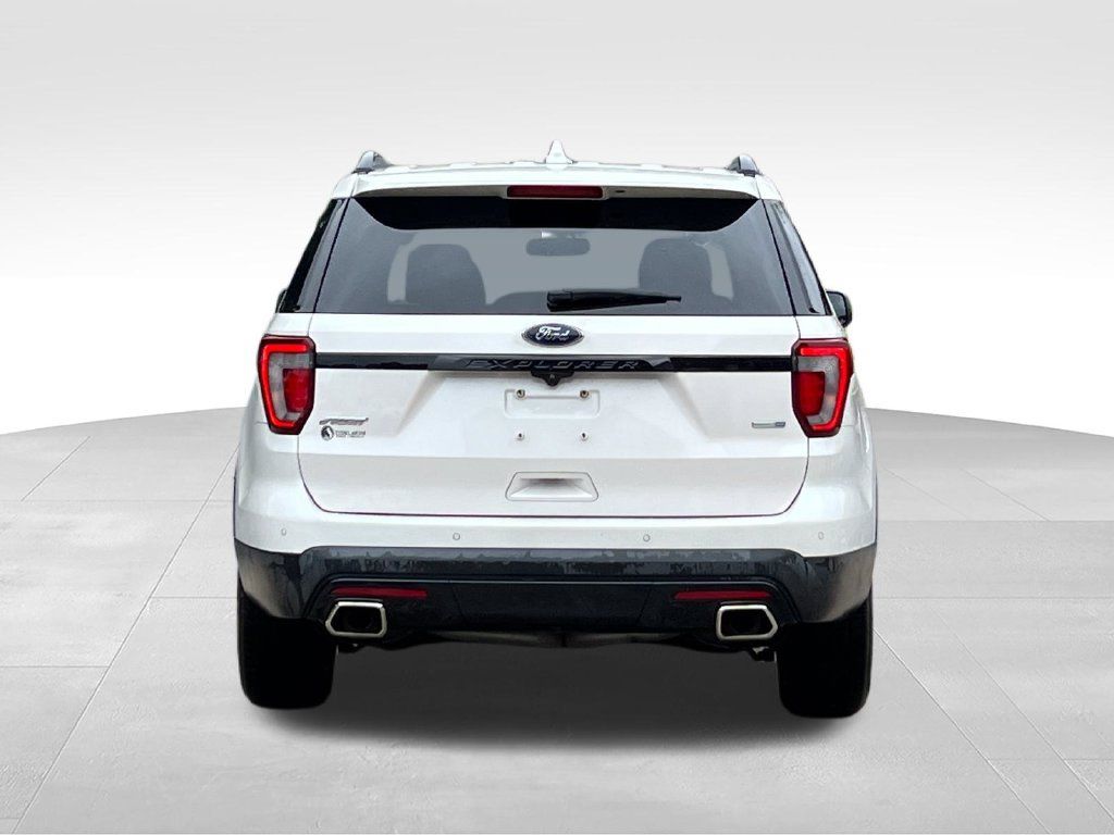 Used 2017 Ford Explorer Sport w/ Equipment Group 401A AWD/4WD image 6
