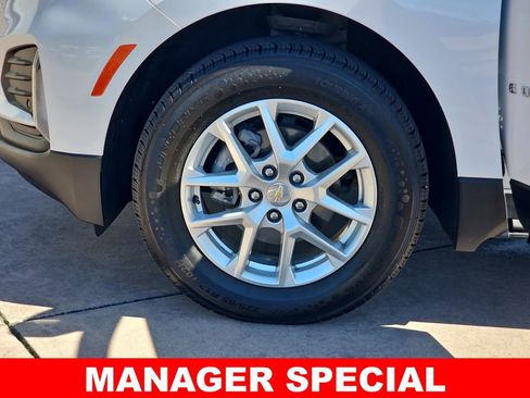 Used 2022 Chevrolet Equinox LT image 36