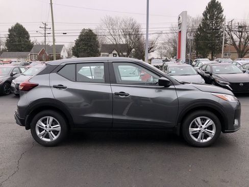 New 2025 Nissan Kicks Play S image 14