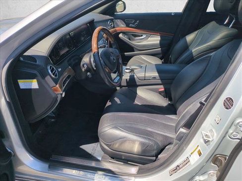 Used 2014 Mercedes-Benz S 550 Sedan image 17