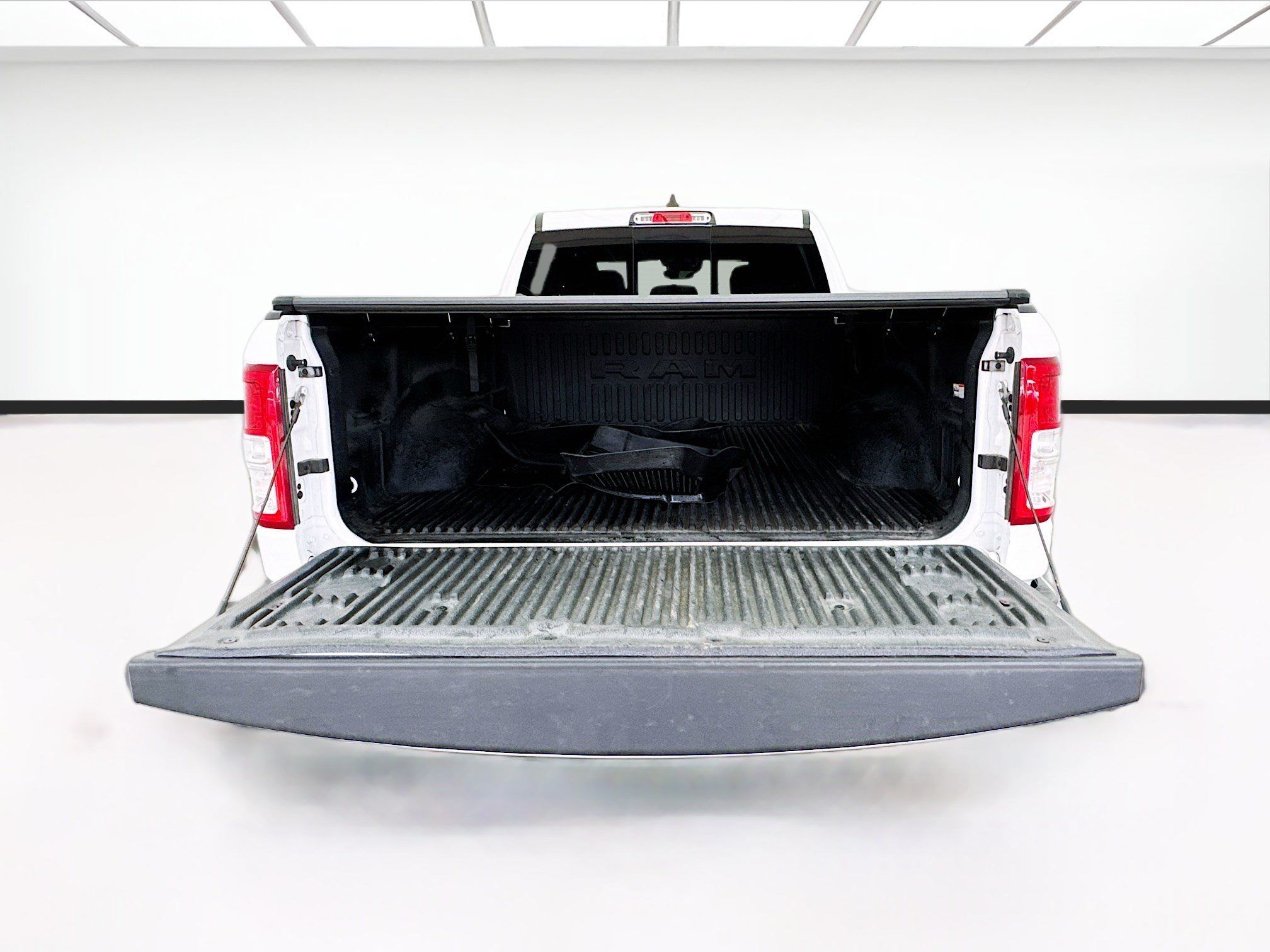 Used 2023 RAM 1500 Big Horn AWD/4WD image 17