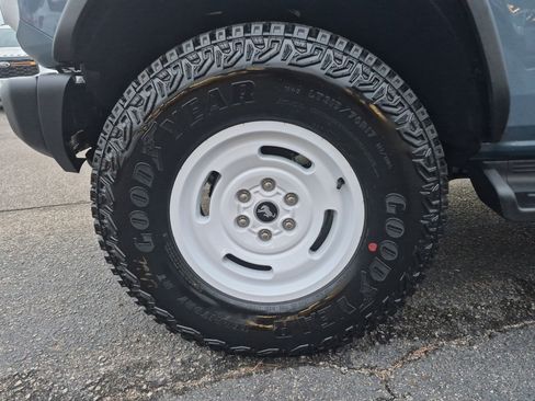 New 2025 Ford Bronco Heritage Edition image 8