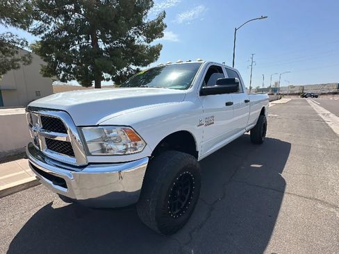 Used 2016 RAM 2500 Tradesman w/ Chrome Appearance Group AWD/4WD image 12