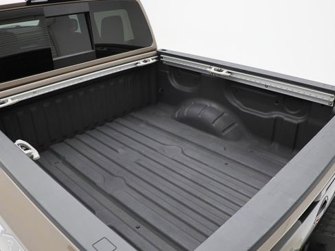 Used 2023 Nissan Titan PRO-4X w/ Pro-4x Convenience Package image 13