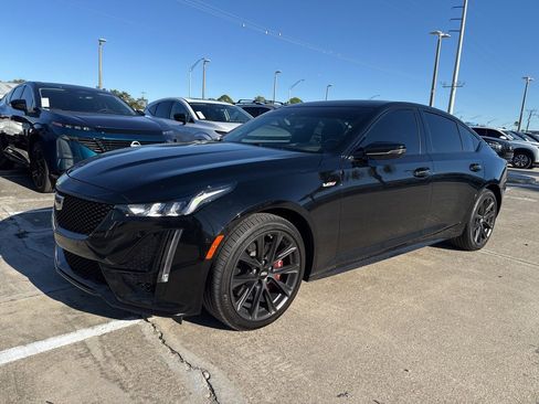 Used 2023 Cadillac CT5 V w/ Premium Package image 5
