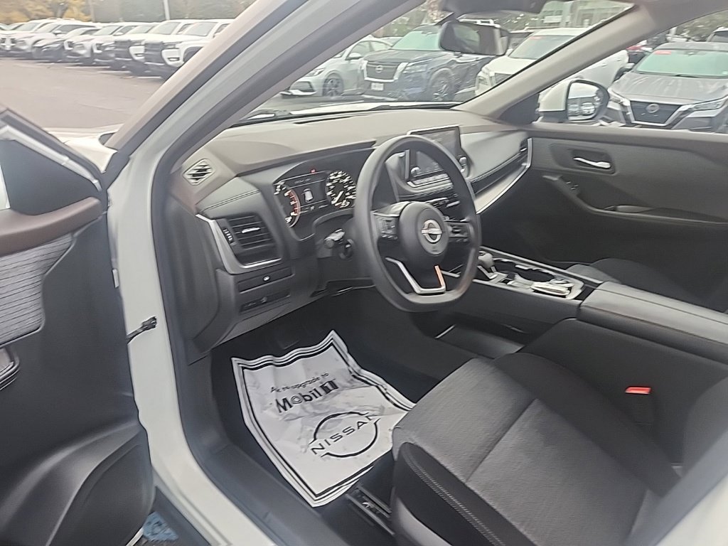 Certified 2023 Nissan Rogue SV AWD/4WD image 13