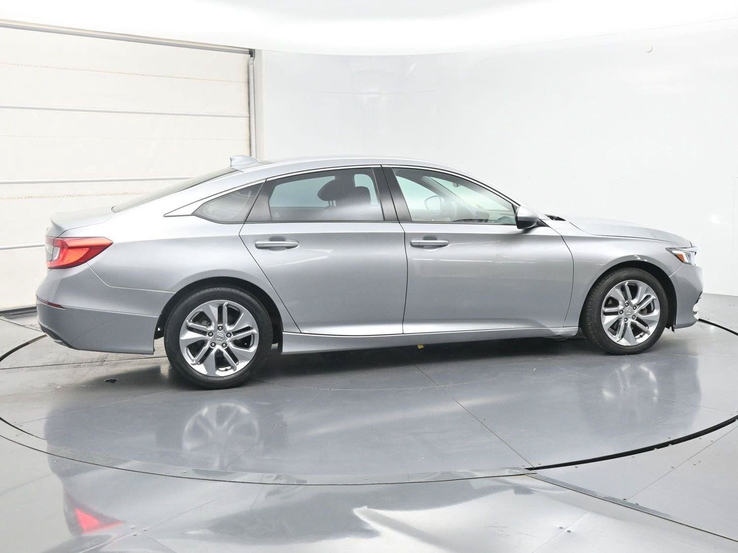 Used 2019 Honda Accord LX image 6