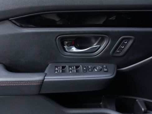 Used 2025 Honda Pilot TrailSport image 15