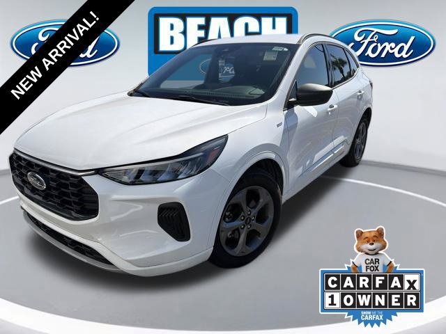 Used 2023 Ford Escape ST-Line w/ Tech Pack #1 FWD image 1