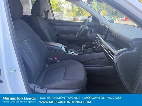 Used 2025 Hyundai Tucson SEL AWD/4WD image 37