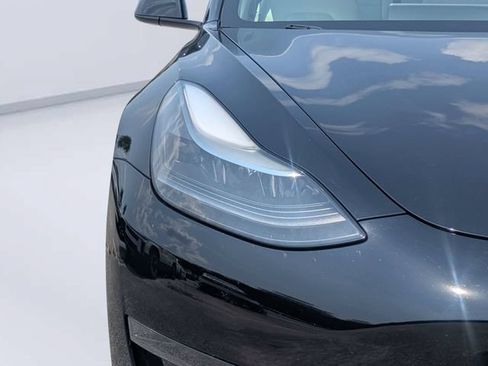 Used 2022 Tesla Model 3 RWD image 9