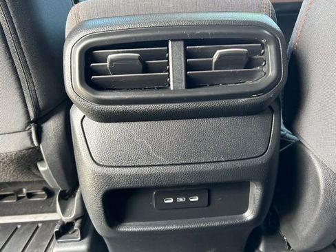 Used 2025 Honda Pilot Sport image 26