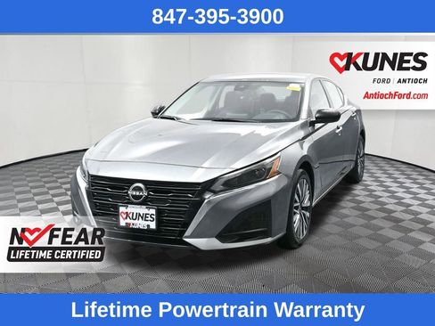 Used 2024 Nissan Altima 2.5 SV image 4