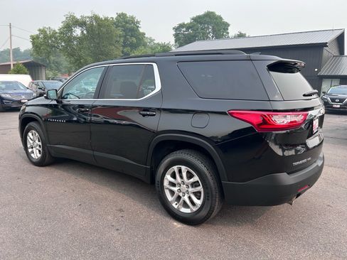 Used 2021 Chevrolet Traverse LT AWD/4WD image 6