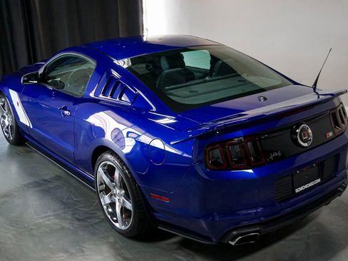 Used 2013 Ford Mustang GT Premium w/ Electronics Pkg RWD image 35