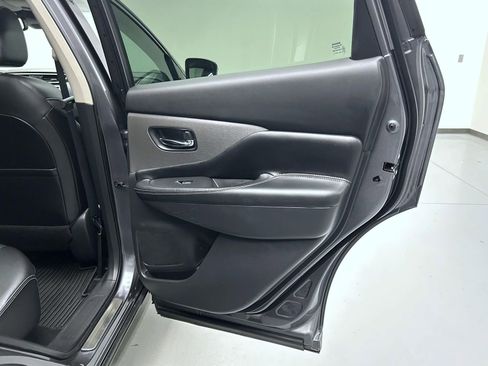 Used 2021 Nissan Murano SL w/ SL Moonroof Package image 17