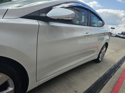 Used 2013 Hyundai Elantra Limited image 10