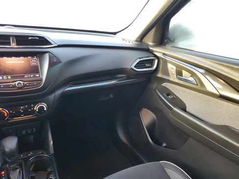 Used 2021 Chevrolet TrailBlazer LS image 13