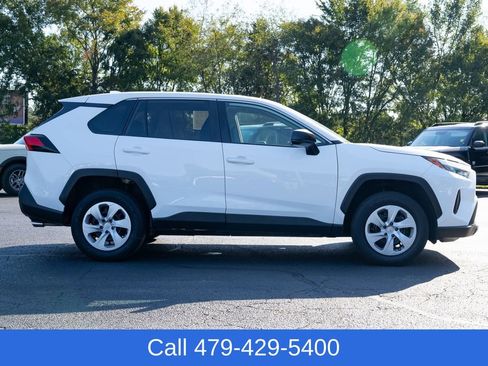 Used 2024 Toyota RAV4 LE image 7