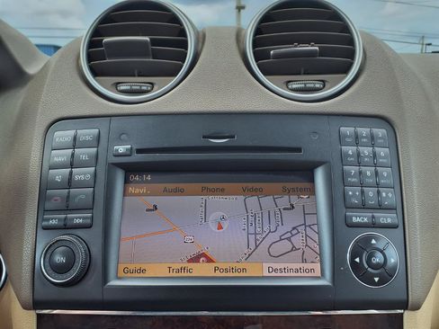 Used 2011 Mercedes-Benz ML 350 BlueTEC 4MATIC image 25