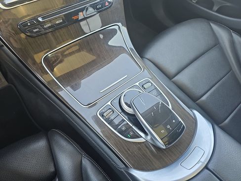 Used 2016 Mercedes-Benz GLC 300 4MATIC image 25