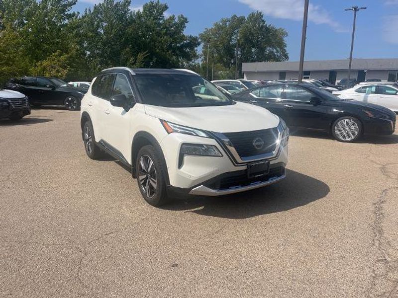 Certified 2023 Nissan Rogue Platinum w/ Platinum Premium Package image 1