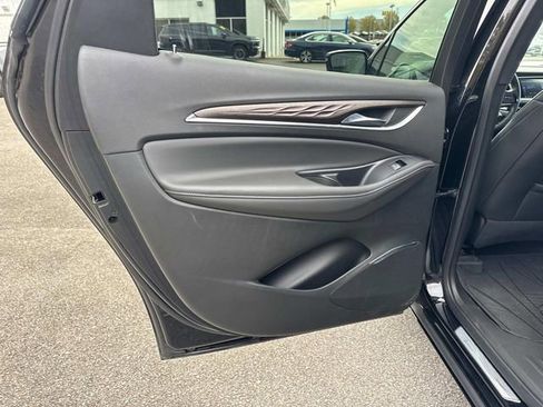 Used 2023 Buick Enclave Avenir w/ Avenir Technology Package image 15