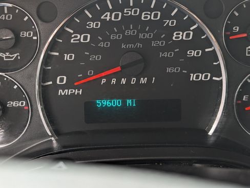 Used 2014 GMC Savana 3500 image 3