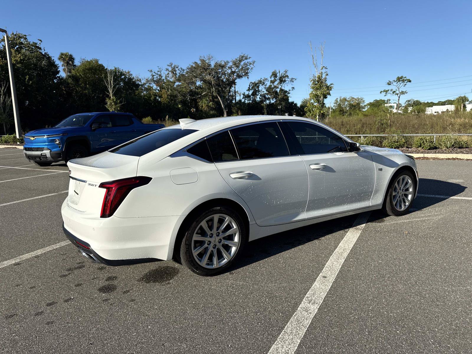 Used 2023 Cadillac CT5 Luxury RWD image 3