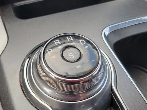 Used 2018 Ford Fusion SE w/ Fusion SE Technology Package image 24