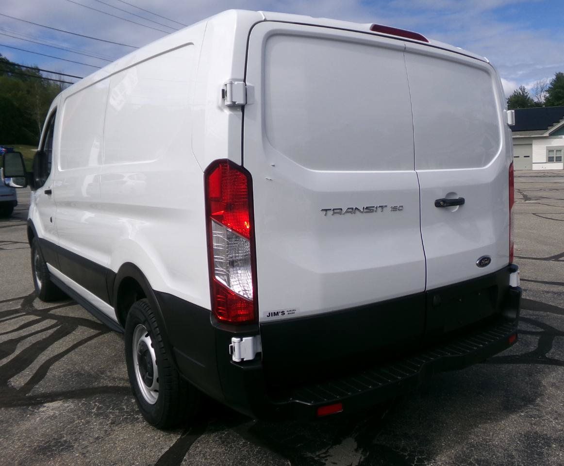 Used 2019 Ford Transit 150 130 Low Roof RWD image 5