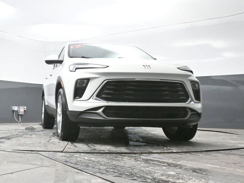 Used 2025 Buick Encore GX Preferred image 51