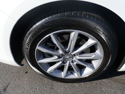 Used 2019 Acura TLX image 32