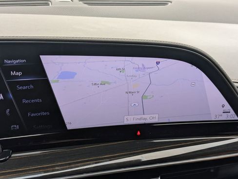 Used 2024 Cadillac Escalade Sport w/ LPO, ONYX Package image 12