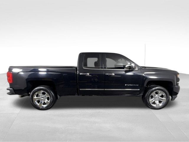 Used 2016 Chevrolet Silverado 1500 LTZ Z71 w/ LTZ Plus Package AWD/4WD image 11