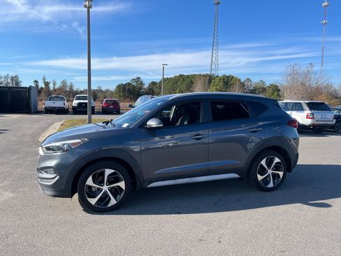 Used 2018 Hyundai Tucson Sport image 14