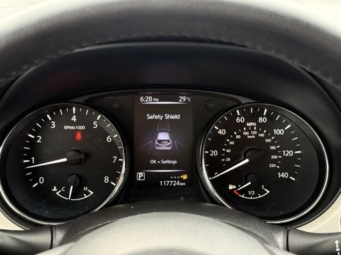 Used 2018 Nissan Rogue Sport SL AWD/4WD image 32