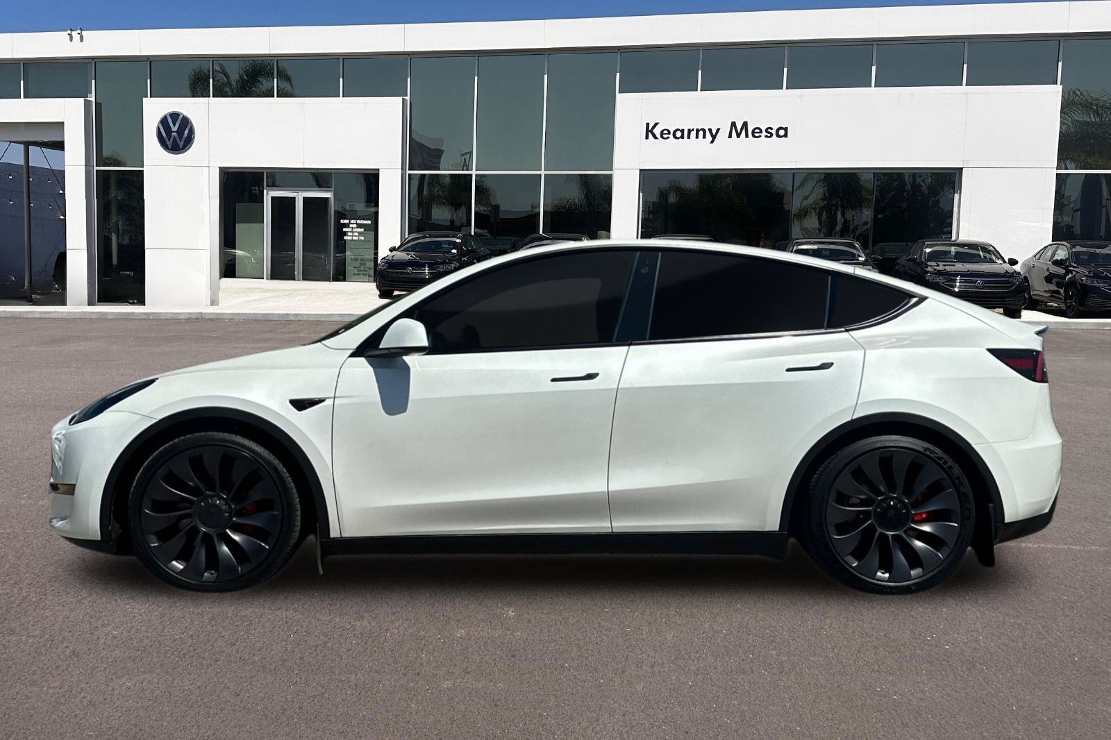 Used 2023 Tesla Model Y Performance AWD/4WD image 7