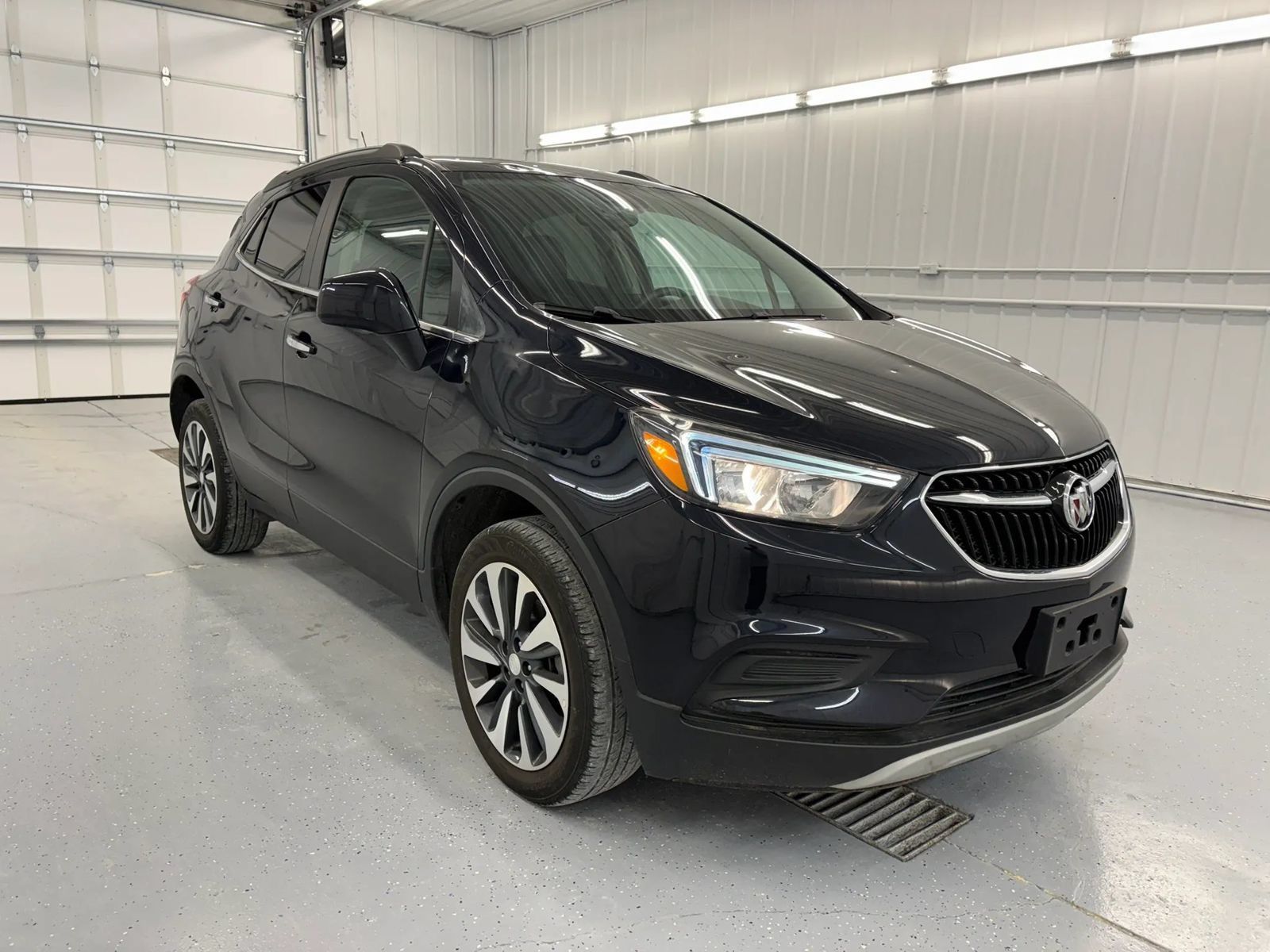 Used 2022 Buick Encore Preferred AWD/4WD image 13