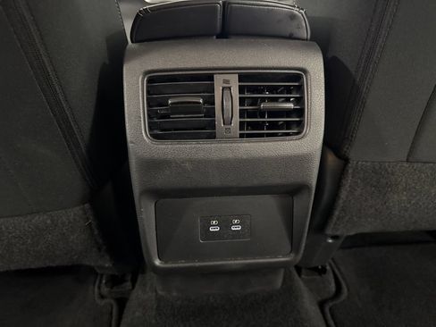 Used 2024 Nissan Rogue SV AWD/4WD image 37