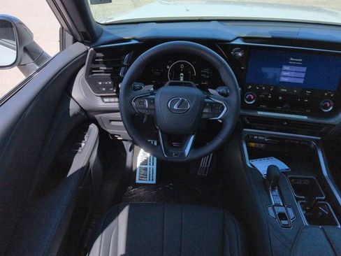 New 2026 Lexus TX 500h AWD image 16