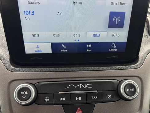 Used 2023 Ford Transit Connect XLT FWD image 16