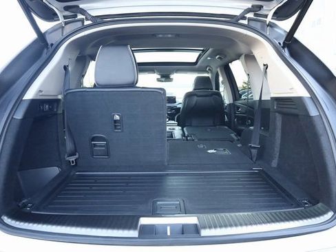 Used 2024 Acura MDX SH-AWD w/ Advance Package image 33